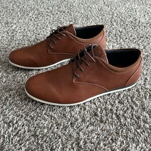 ALDO congac (brown) dress sneaker, size 11, never worn